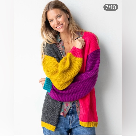 NATURAL LIFE Sweaters - Natural Life COLOR BLOCK Cardigan Sweater S-M